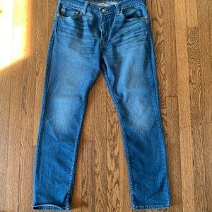 LEVIS 511 Slim Fit - True American jeans.